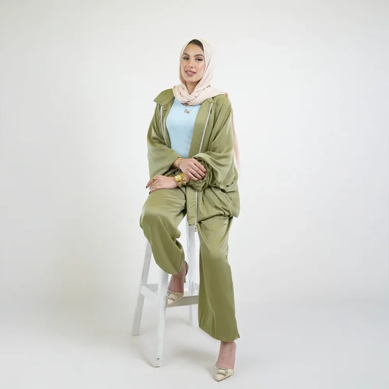 Silk zipper suit One size